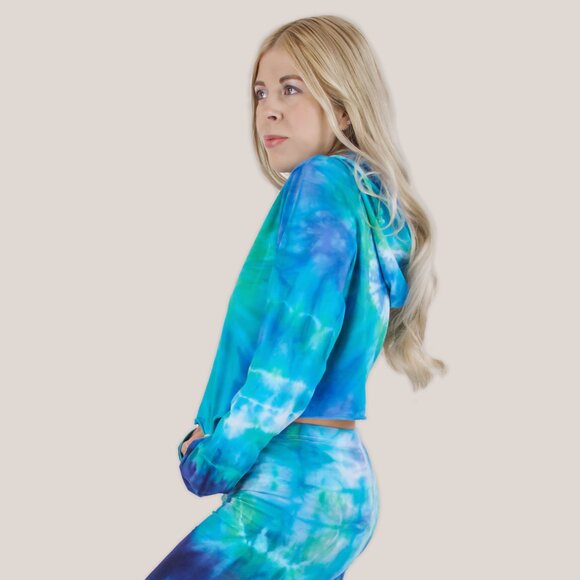 Galapagos Islands Tie Dye Hoodie Crop Top | Blue Teal Purple Long Sleeve Shirt - Picture 4 of 4